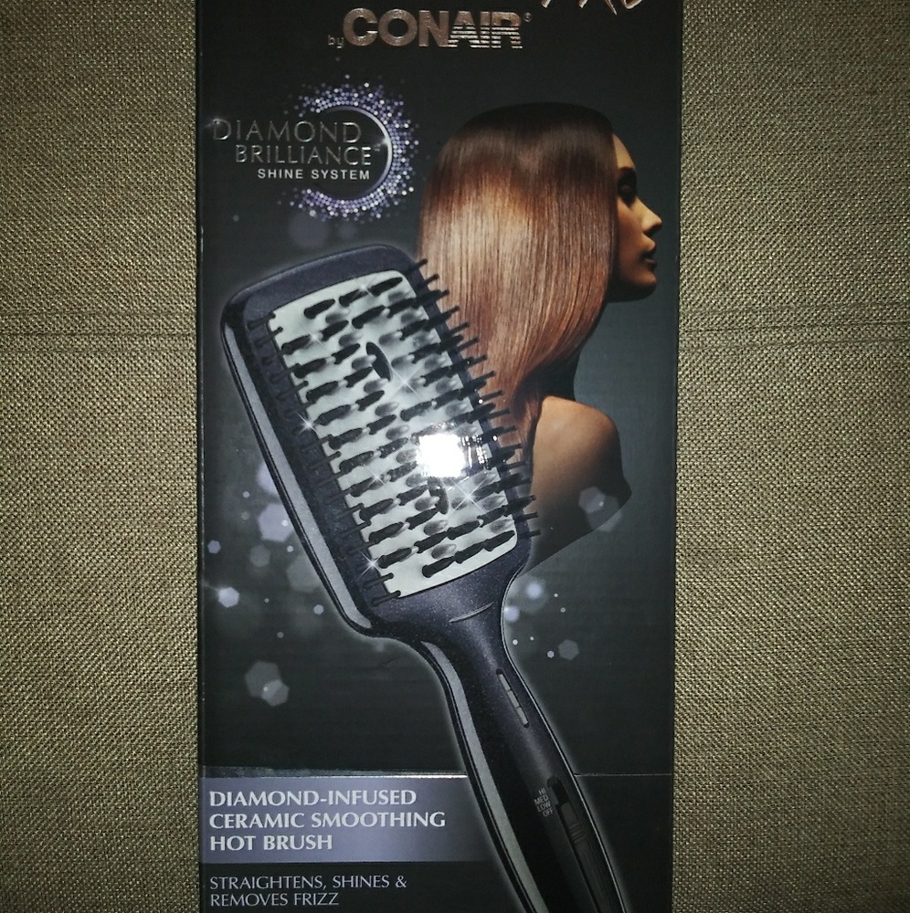 Infiniti Pro Conair Smoothing Hot Brush
